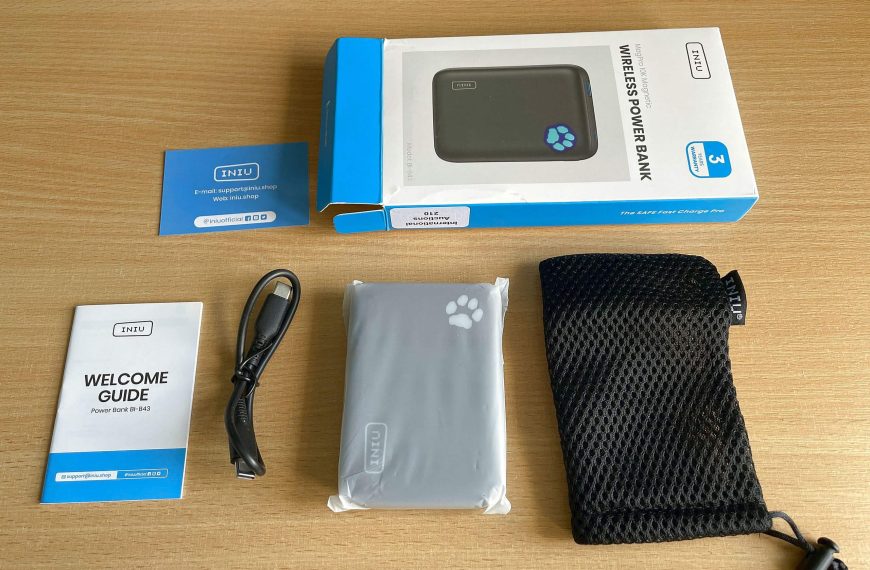 INIU-magsafe-wireless-powerbank-10000-mah-box-contents